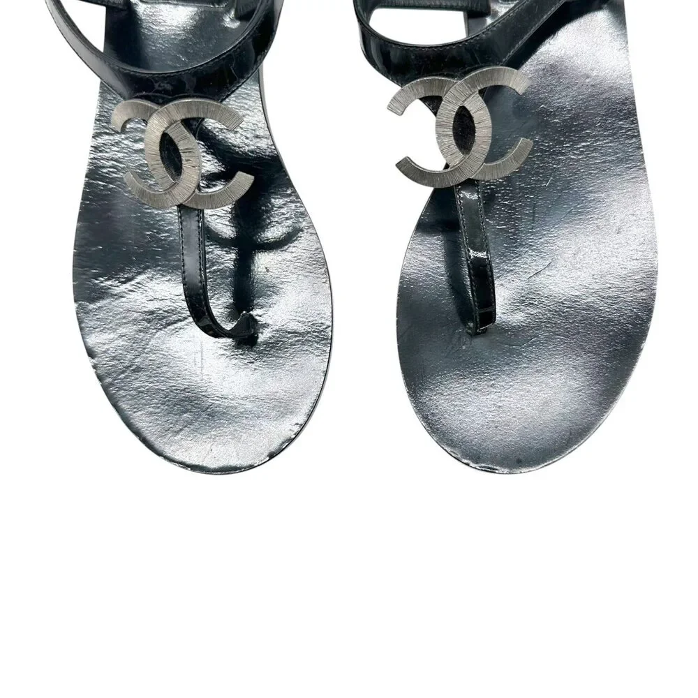 Chanel Black Patent Leather CC Logo Thong Sandals
